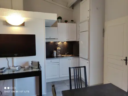 Appartement climatisé pour 2 avec piscine et parking sécurisé - Photo 5