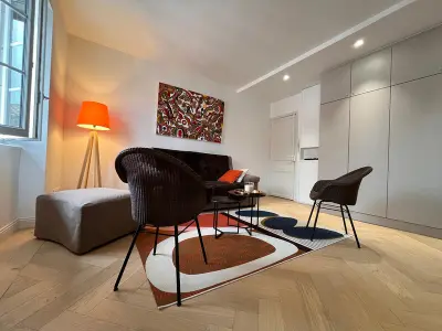 Appartement à Saint Jean de Luz, Appartement lumineux 3 pièces près des Halles et de la plage, wifi, clim, parkings proches - L908380