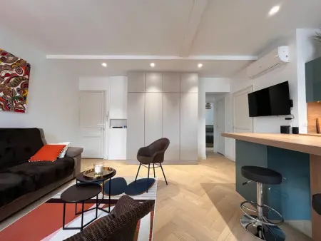 Appartement lumineux 3 pièces près des Halles et de la plage, wifi, clim, parkings proches - Photo 18