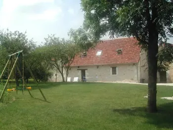 Agriturismo a Betz le Château,Gîte de charme du XVIIIe avec jardin, proche des châteaux et vignobles de Touraine, équipements inclus FR-1-381-365 N°865055