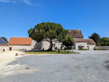 Casa rural en Communauté de communes Brenne   Val de Creuse Doua,Gîte Authentique en Berry - Étang de Pêche, Confort Moderne, À 10 min du Spa FR-1-591-406 N°865100