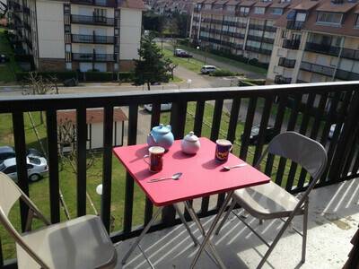 2 Pièces avec balcon à 50 m de la plage, Appartement 2 personnes à Villers sur Mer FR-1-712-15