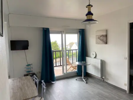 Appartement proche plage avec balcon, 4 couchages, parking privé, idéal pour familles! - Photo 2