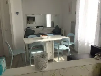 Wohnung in Blonville sur Mer,Appartement Charmant avec WIFI au Centre, à 2 Pas de la Plage FR-1-712-31 N°908432