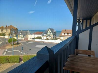 2 pièces balcon a 2 pas de la plage et vue sur mer, Appartement 4 personnes à Villers sur Mer FR-1-712-4