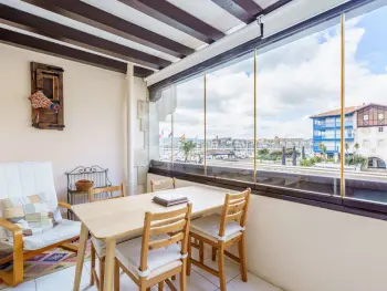 Apartamento en Hendaye,Appartement lumineux au port de plaisance, à 200m de la plage avec parking et commerces à proximité FR-1-2-425 N°908537