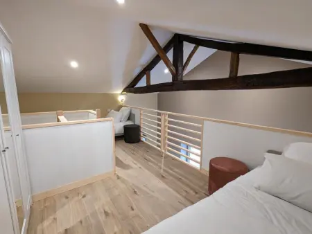 Charmante maison à Angoulême, cour privée, proche parc et bus, accueil bébé, Wifi, animaux acceptés - Photo 2