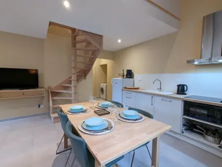 Charmante maison à Angoulême, cour privée, proche parc et bus, accueil bébé, Wifi, animaux acceptés - Photo 6