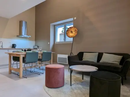 Charmante maison à Angoulême, cour privée, proche parc et bus, accueil bébé, Wifi, animaux acceptés - Photo 7