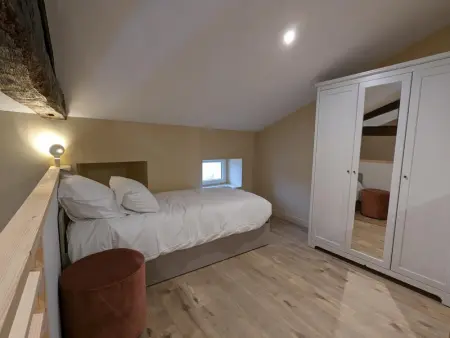 Charmante maison à Angoulême, cour privée, proche parc et bus, accueil bébé, Wifi, animaux acceptés - Photo 13