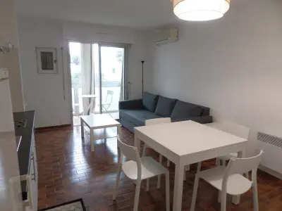 Appartement à Mauguio, Studio Cabine Rénové avec Garage à 2 Pas de la Plage - Clim, Fibre, Animaux OK - L908593