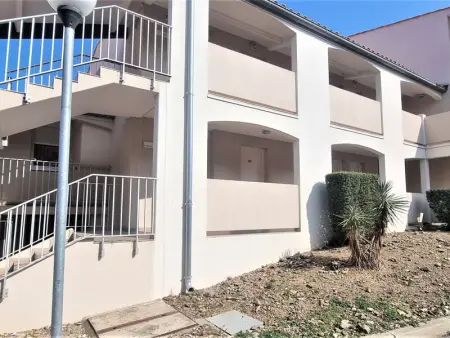 Appartement T2 avec terrasse, parking, WIFI, proche plage - Photo 8