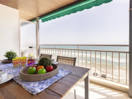 Appartement en bord de mer avec terrasse, climatisation et WiFi à La Pineda - Photo 1