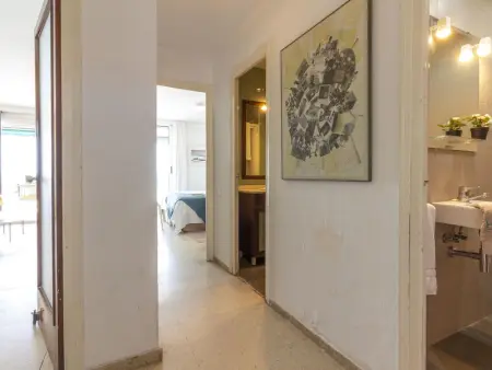 Appartement en bord de mer avec terrasse, climatisation et WiFi à La Pineda - Photo 9