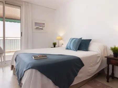 Appartement en bord de mer avec terrasse, climatisation et WiFi à La Pineda - Photo 10