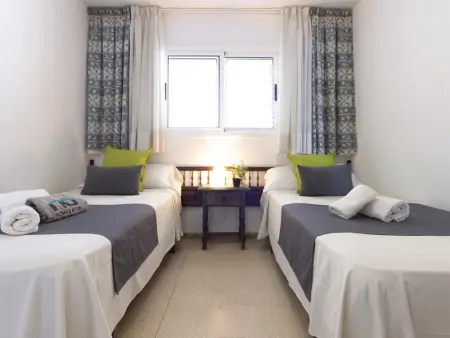 Appartement en bord de mer avec terrasse, climatisation et WiFi à La Pineda - Photo 13