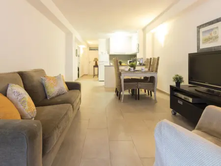 Appartement 3 chambres avec clim, WiFi et terrasse près de la plage - La Pineda - Photo 6