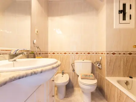 Appartement en bord de mer avec terrasse privée à La Pineda – 3 chambres, WiFi gratuit - Photo 10