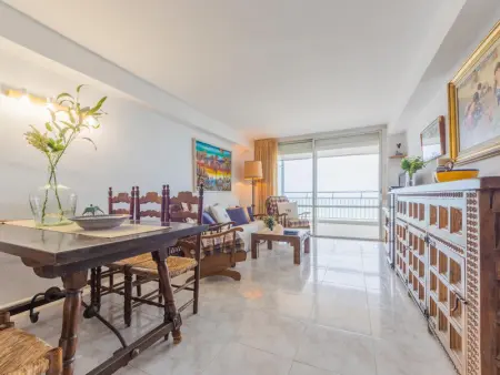 Appartement en bord de mer avec terrasse privée à La Pineda – 3 chambres, WiFi gratuit - Photo 14