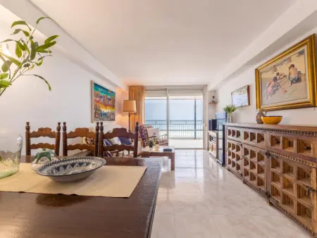 Appartement en bord de mer avec terrasse privée à La Pineda – 3 chambres, WiFi gratuit - Photo 15