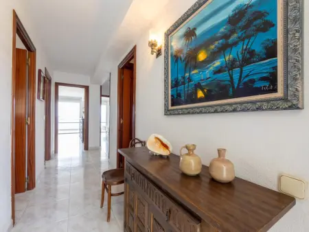 Appartement en bord de mer avec terrasse privée à La Pineda – 3 chambres, WiFi gratuit - Photo 23