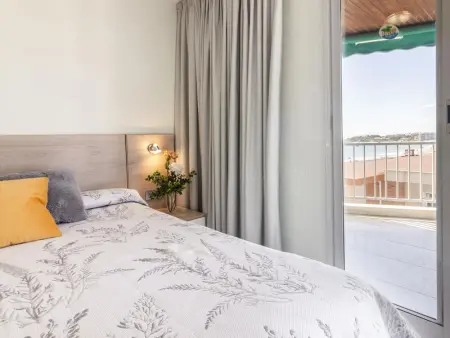 Appartement spacieux 3 chambres avec terrasse, clim et WIFI à La Pineda - Photo 4