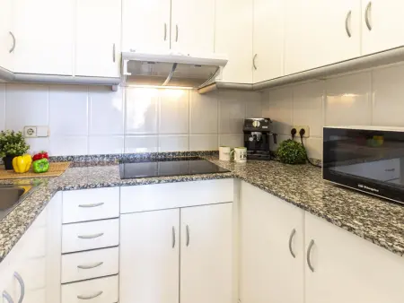 Appartement spacieux 3 chambres avec terrasse, clim et WIFI à La Pineda - Photo 21