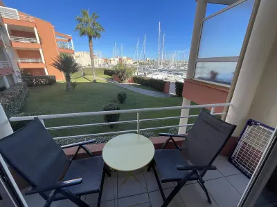 Appartement à Cap d'Agde, Studio centre Cap d'Agde avec parking privé - L908815