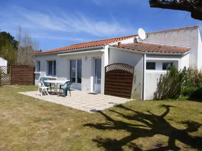 Maison à Saint Hilaire de Riez, Maison 3 pièces avec mezzanine, 6 couchages, à 5 km de la plage - calme et tout confort, parking inclus - L865375