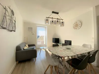 Appartement à Perros Guirec, Appartement rénové 5 personnes avec balcon au centre de Perros-Guirec - L908938