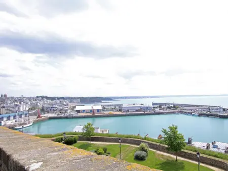 Studio lumineux avec équipements complets à Granville - Photo 1