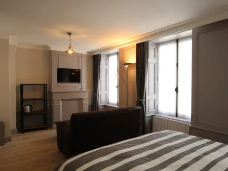 Studio lumineux avec équipements complets à Granville - Photo 3