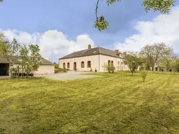 Gîte in Varades,Gîte familial rénové près de la Loire avec jardin clos et parking à Varades FR-1-306-1240 N°865552