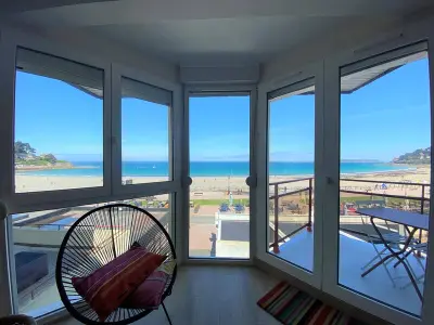 Appartement à Perros Guirec, Appartement avec WIFI et Vue Mer, Plage de Trestraou à Perros-Guirec - L909145