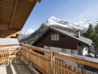 Appartement à Saas Fee, Chalet Saasia CH3906.819.1 N°521707