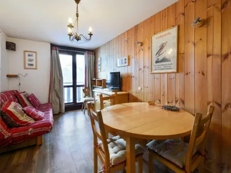 Appartement à Les Menuires, Appartement fonctionnel, proche des pistes, animaux admis, balcon - L956446