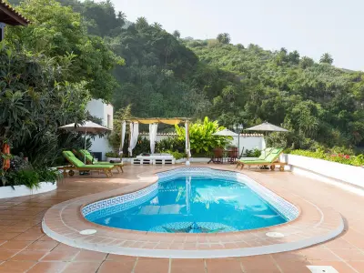 Villa à Icod de los Vinos, Petit Paradis à Icod de los Vinos: Casa el Mirlo avec Piscine Chauffée et Jardin Écologique - L865965