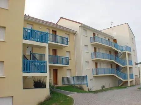 Appartement lumineux à 100m de la plage avec balcon, parking, idéal pour séjours courts et longs - Photo 16