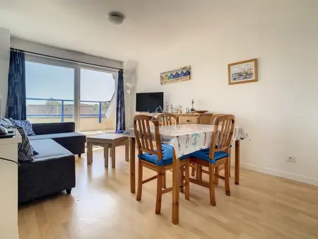 Appartement 2 chambres proche mer et centre, parking inclus - Photo 3