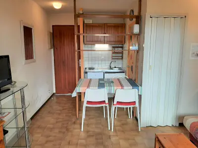 Appartement à Capbreton, Studio confortable à Capbreton, à 2 pas des plages et du port, pour 3 pers, avec Wifi et ménage inclus - L909393