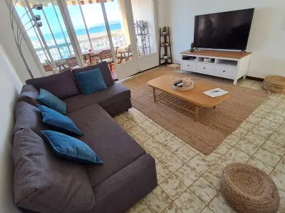 Appartement à Six Fours les Plages, T3 climatisé avec Wi-Fi et parking privé - À 200 m de la plage - L909397