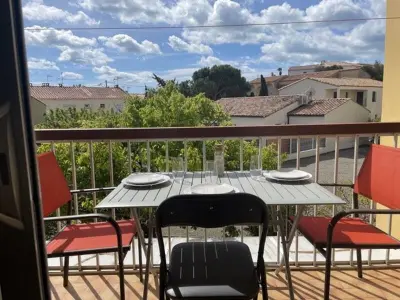 Appartement à Fleury Saint Pierre la Mer, Charmant T2 climatisé proche plage avec balcon - 4 couchages, Port de Saint Pierre La Mer - L909456