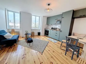 Appartement à Granville,Appartement rénové, 1 chambre, 300m de la gare, près du centre de Granville FR-1-361-479 N°909459