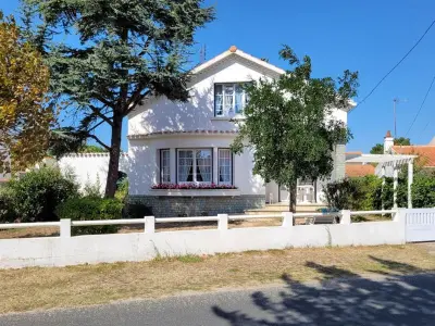 Casa a Notre Dame de Monts, Maison vacances 6 pers, WIFI, Animaux admis, Parking, proche plage - L866289