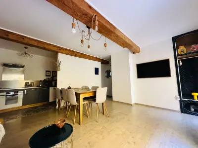 Appartement à Port Vendres, Charmant T3 à Port-Vendres, 4 pers., proche quais, patio, sans ascenseur - L909858