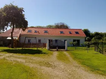 Gîte in Pihen lès Guînes,Grande maison de campagne avec jardin, terrasse, accueil chevaux, proche plage de Wissant, animaux OK FR-1-376-39 N°866595