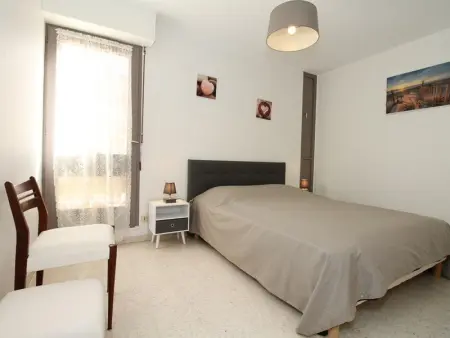 Bel Appartement T2 avec Loggia à 2 Min des Thermes, Wi-Fi, Classé 2 Étoiles - Photo 6