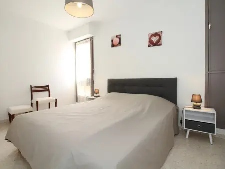 Bel Appartement T2 avec Loggia à 2 Min des Thermes, Wi-Fi, Classé 2 Étoiles - Photo 7