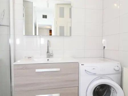 Bel Appartement T2 avec Loggia à 2 Min des Thermes, Wi-Fi, Classé 2 Étoiles - Photo 11