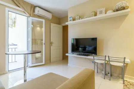 CT 178 - Versalles City Apartment - Fuengirola, Appartement 2 personnes à Fuengirola - Photo 4